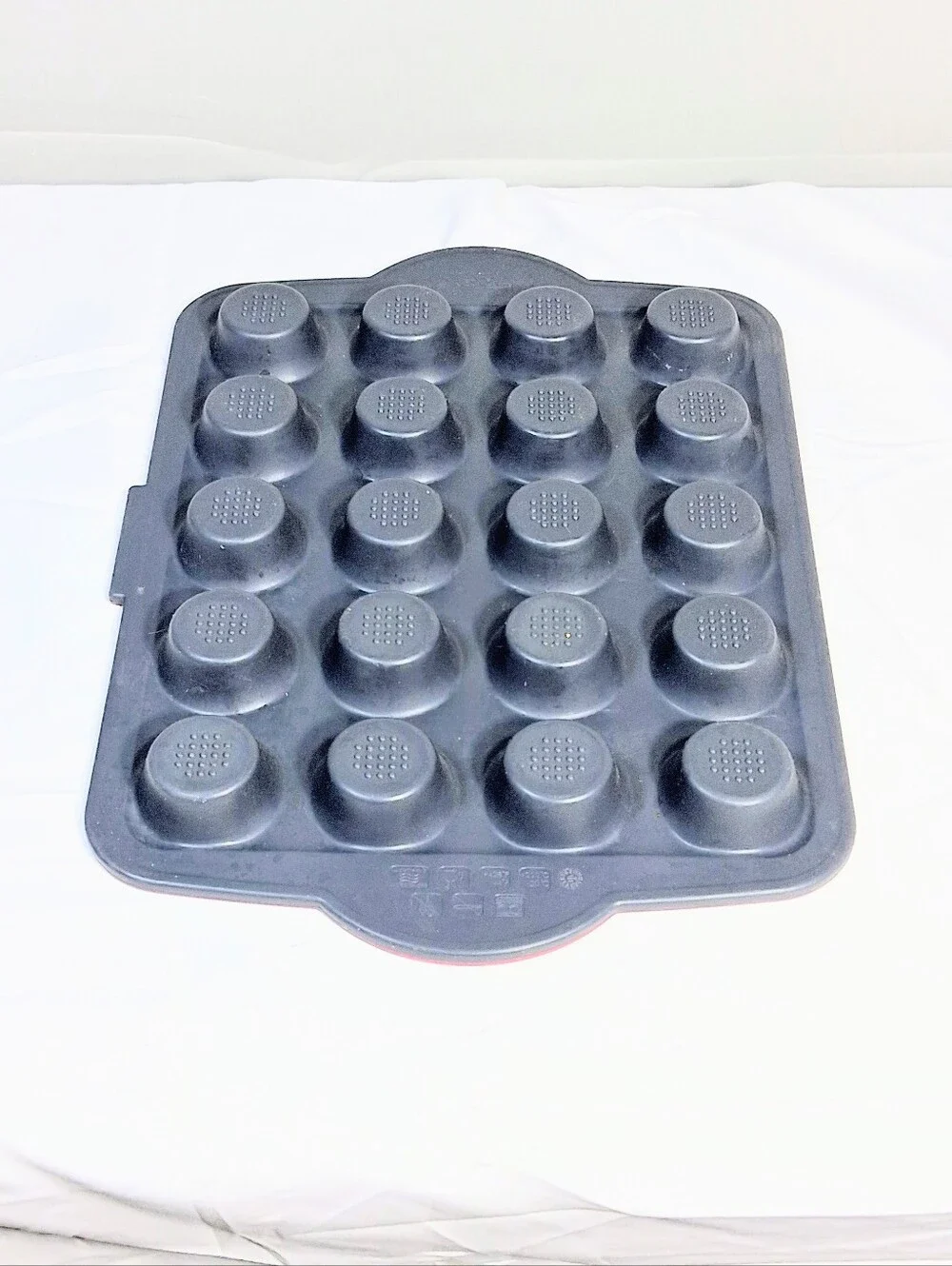 Trudeau 20 Mini Muffin Silicone Baking Tray